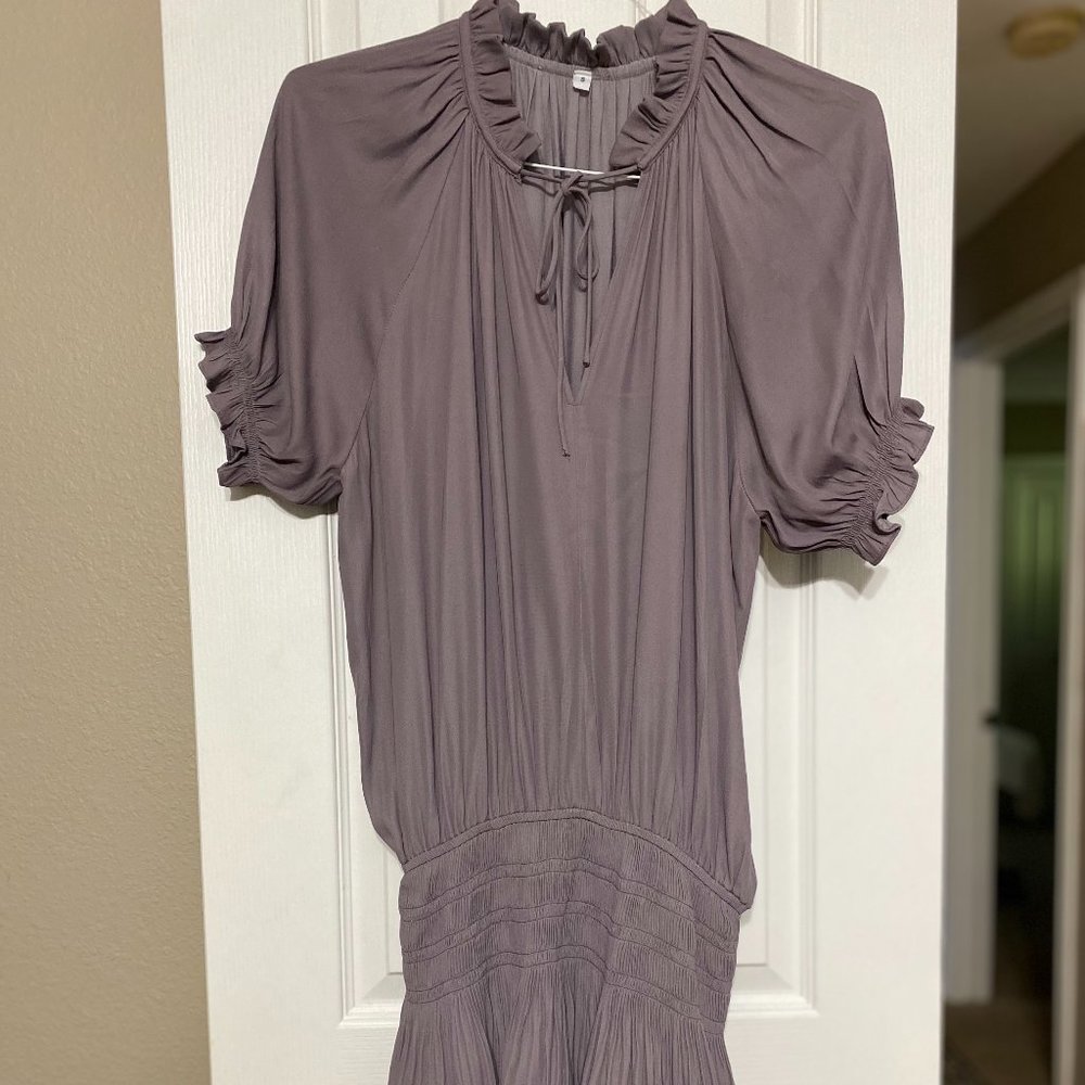 Boutique dress Size Small Color: Taupe